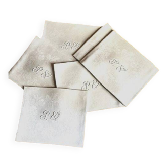 6 damask napkins