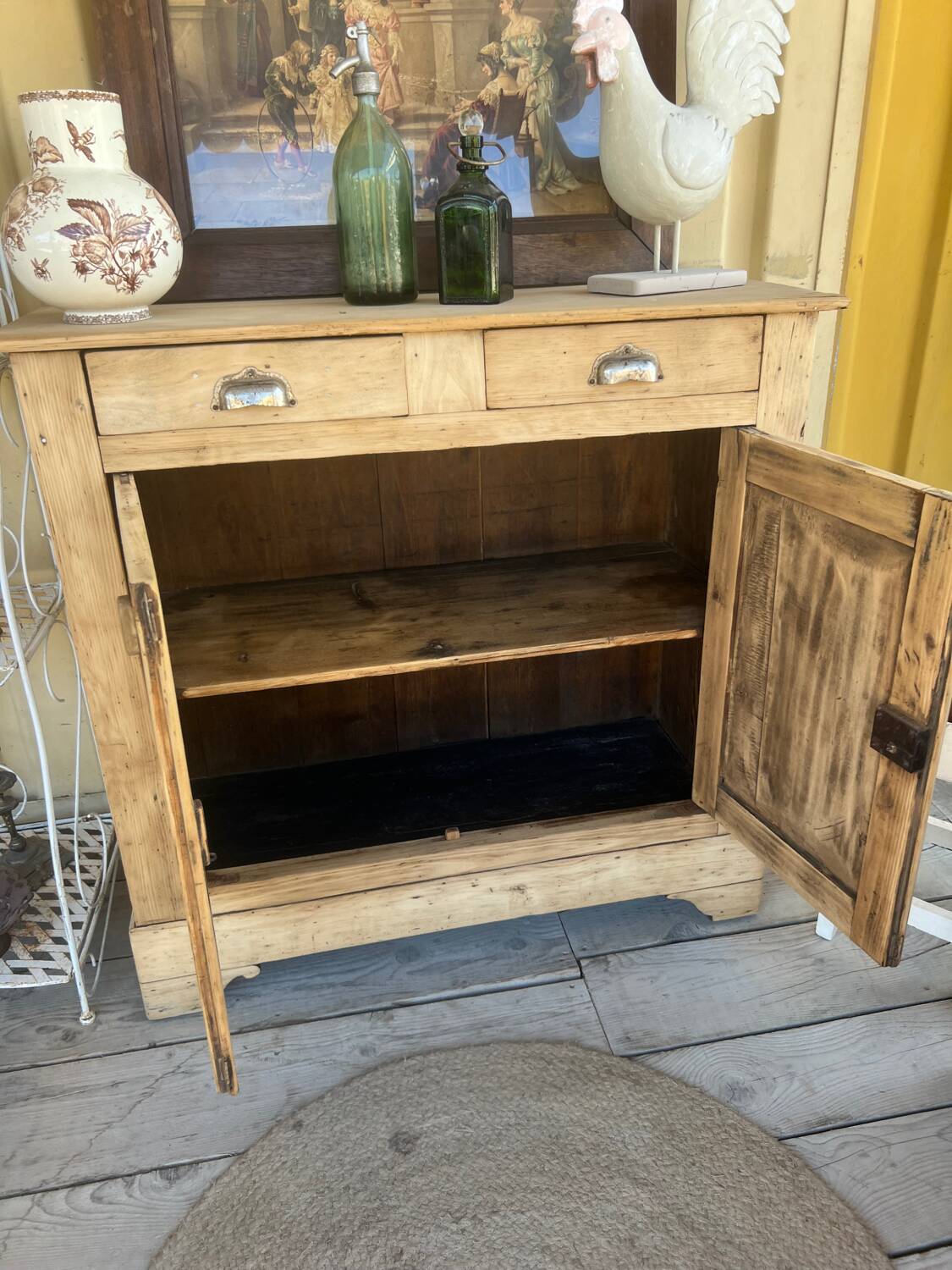 Parisian-style buffet