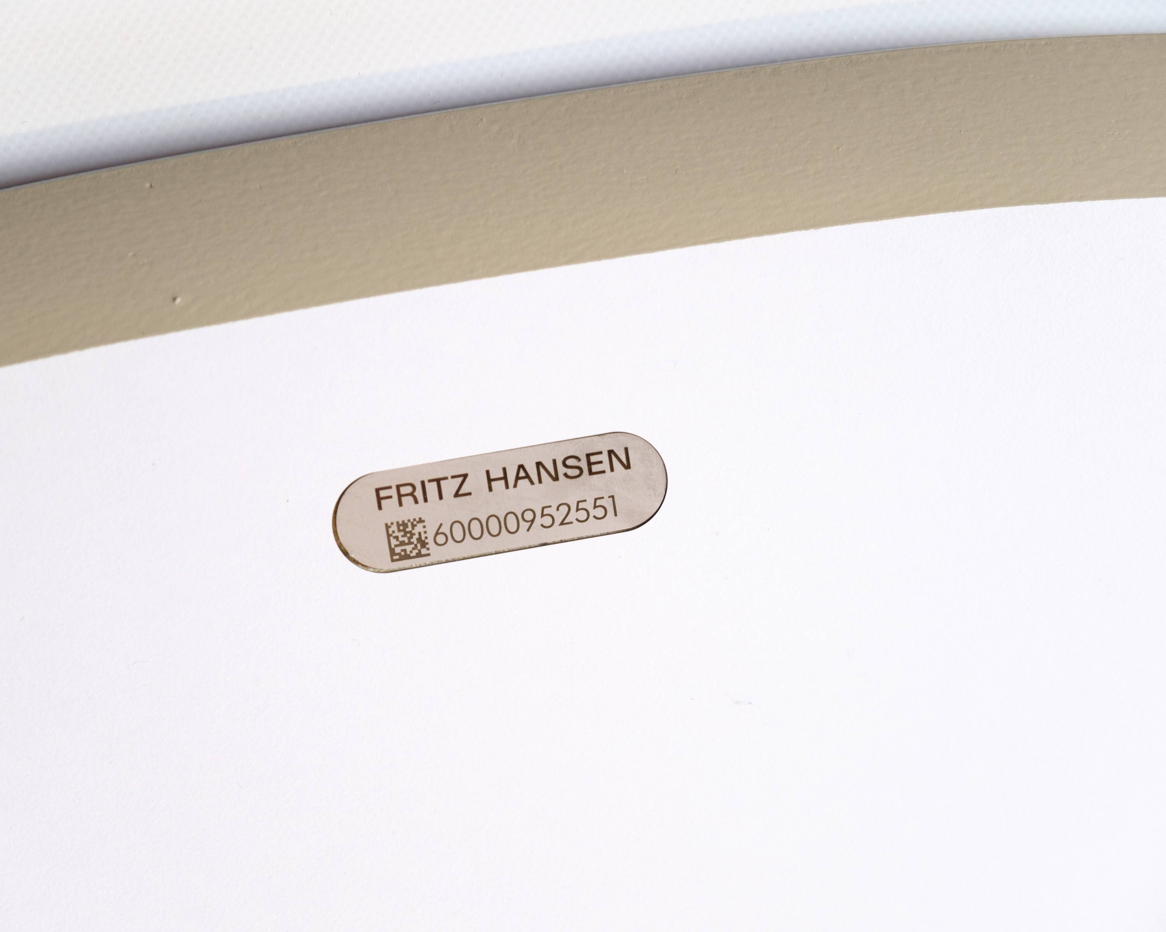 Superellipse Dining Table Model B616 With Grey Laminate By Piet Hein