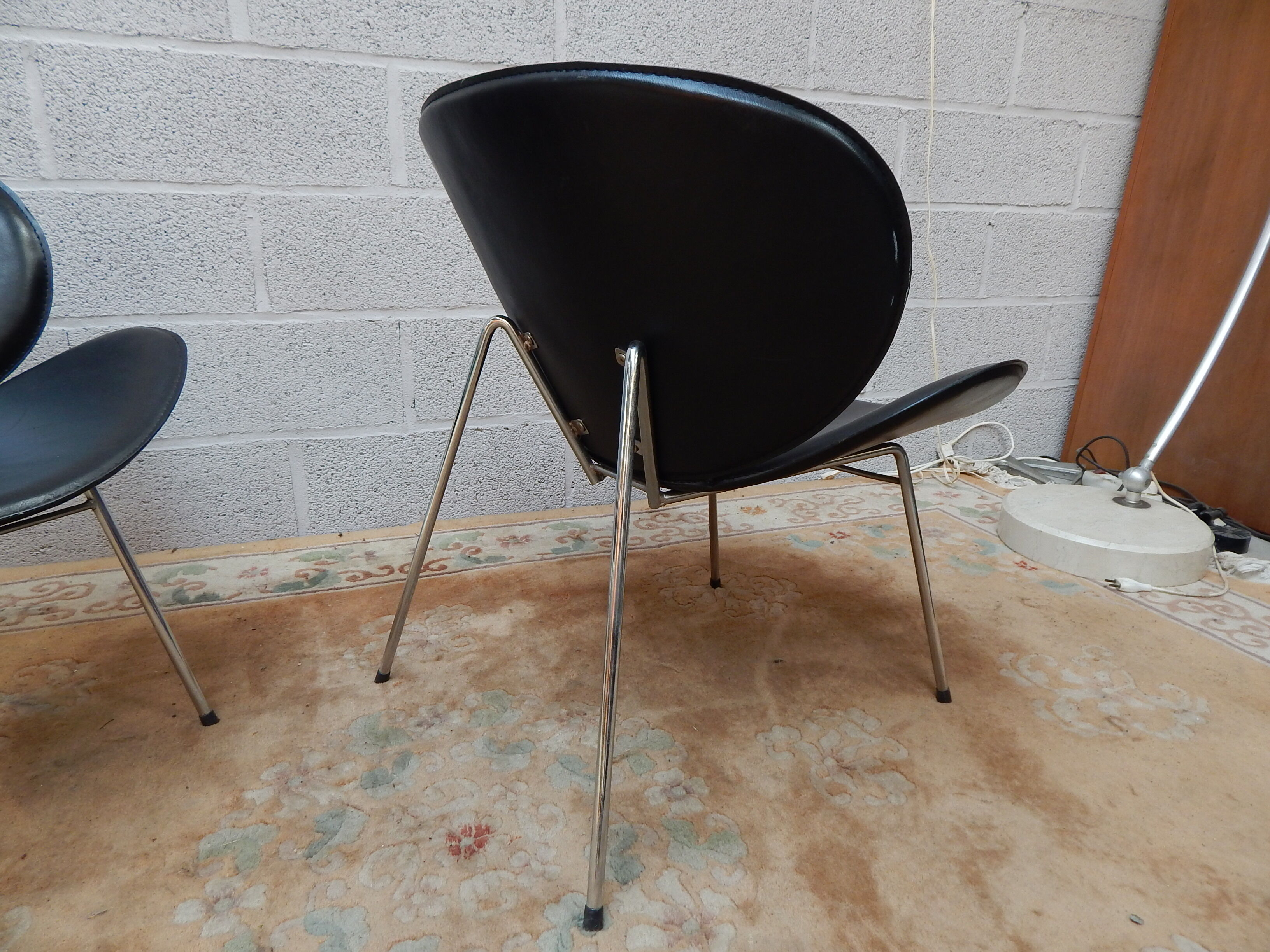 Pair armchair leather years 80