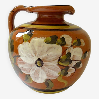 Pichet en céramique de Kalamata (Péloponnèse) à décor floral