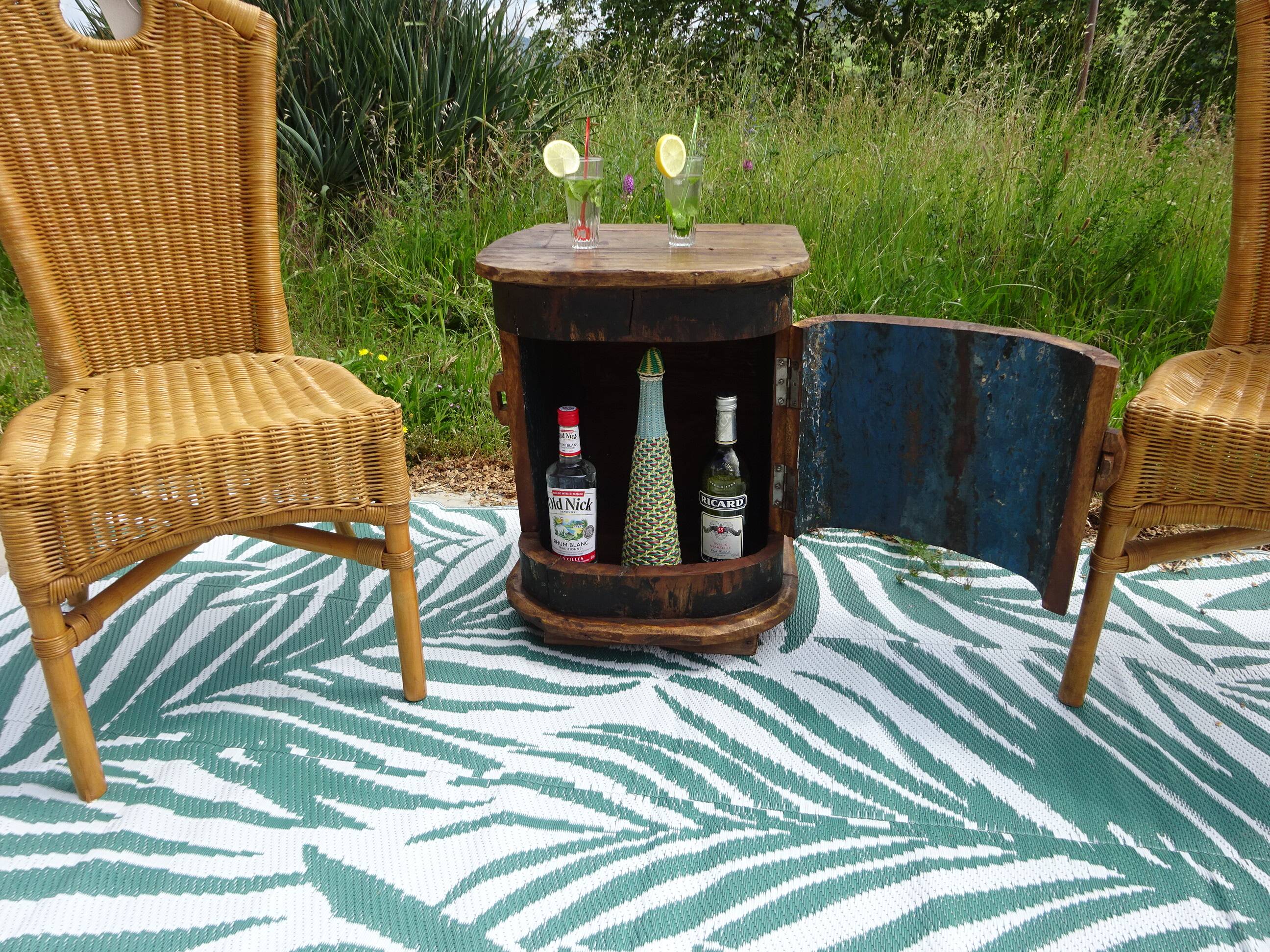 Small buffet in solid teak
