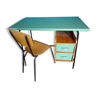 Bureau tiroirs suspendus et sa chaise