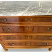 Elegant antique chest of drawers, dating to the early 20th century, ci