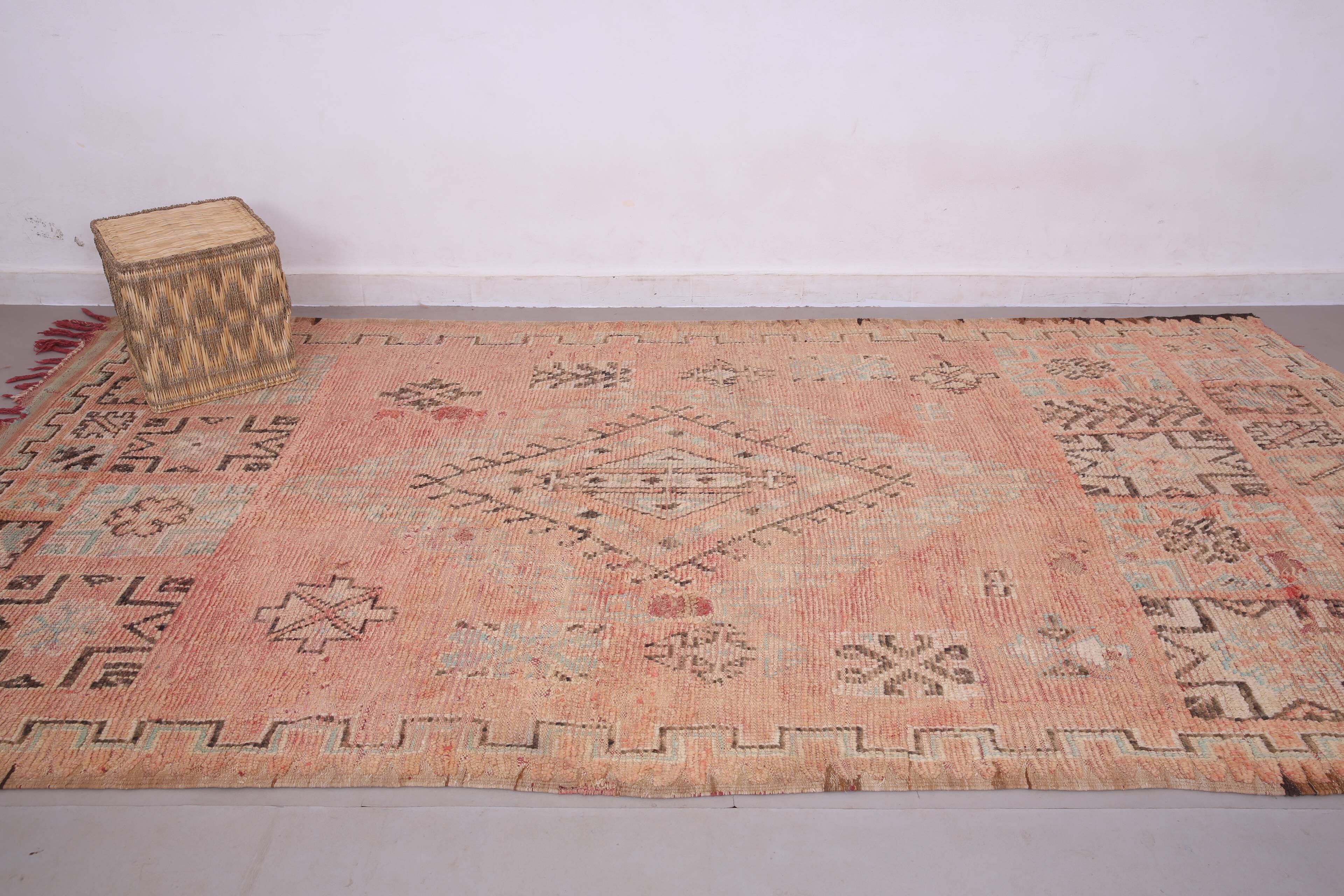 Pink Vintage Moroccan Rug 180 x 344 cm - Berber Wool Rug - Handmade Rug