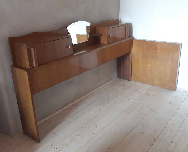 Cozy vintage headboard