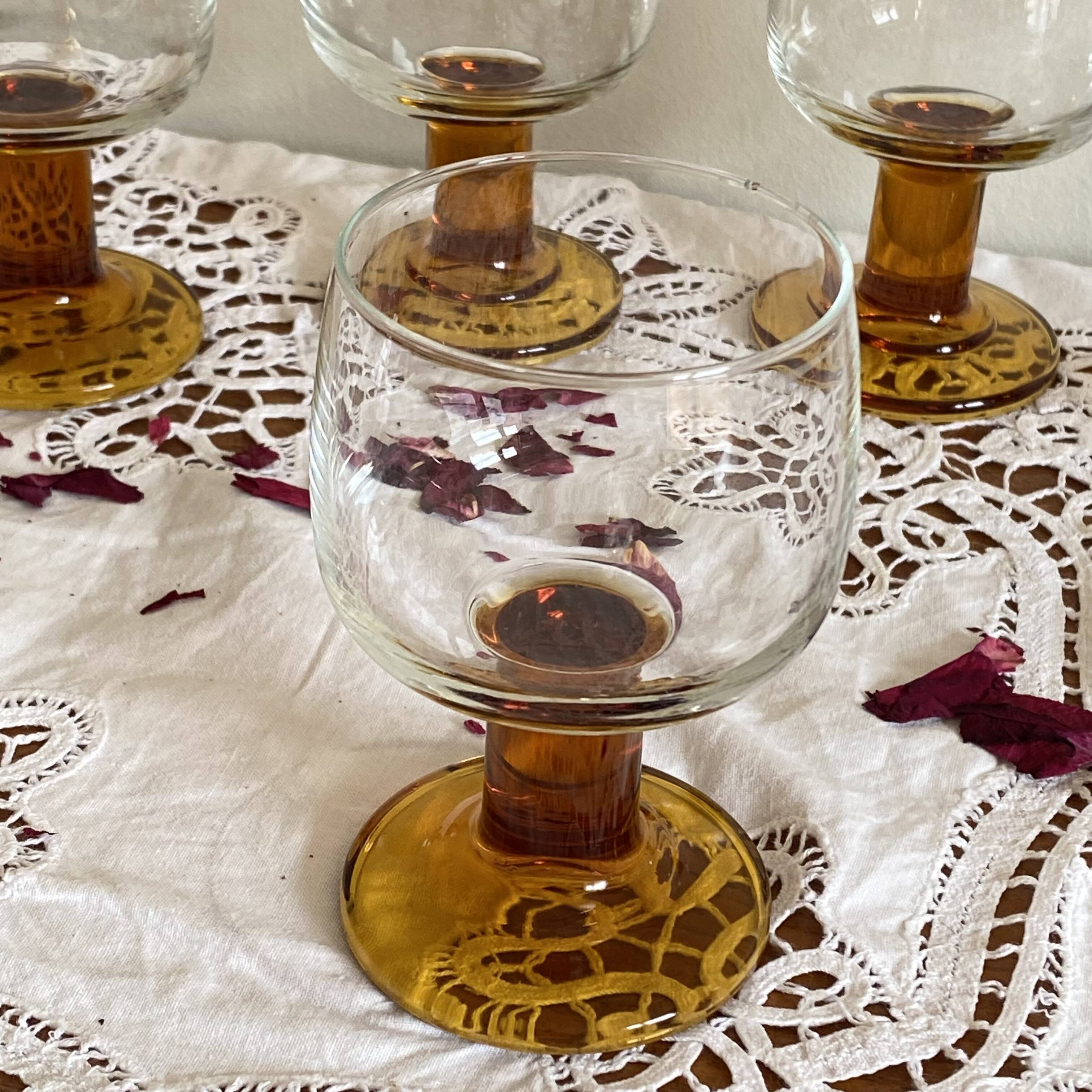 6 medium antique seventies stemmed glasses, amber brown base, wine or water