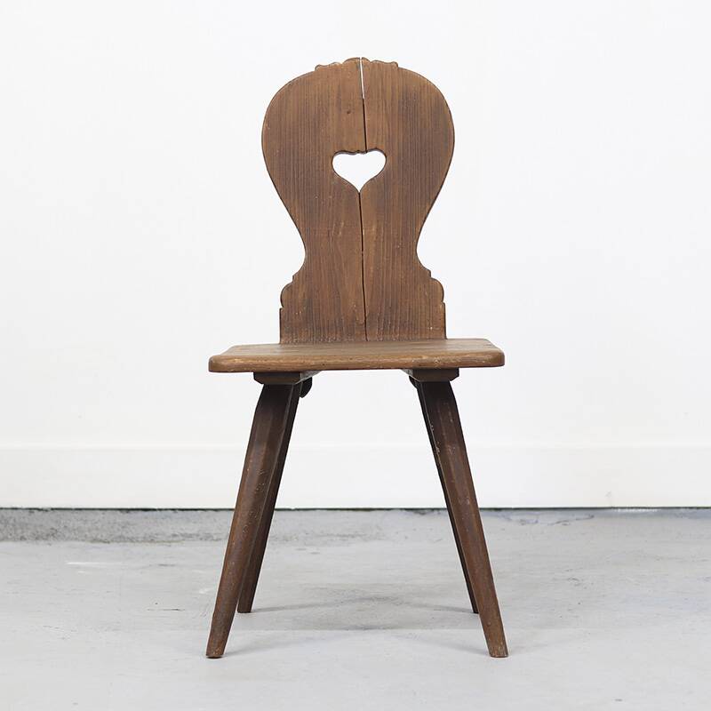 Chaise d'art populaire primitif