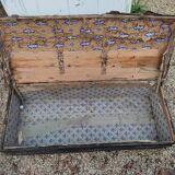 Solid wood trunk storage box