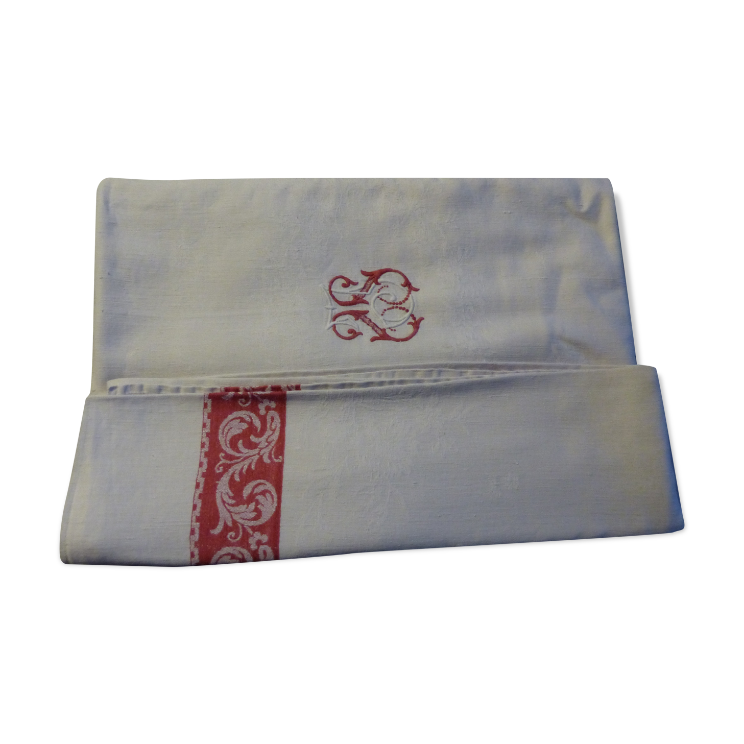 Tablecloth and towels