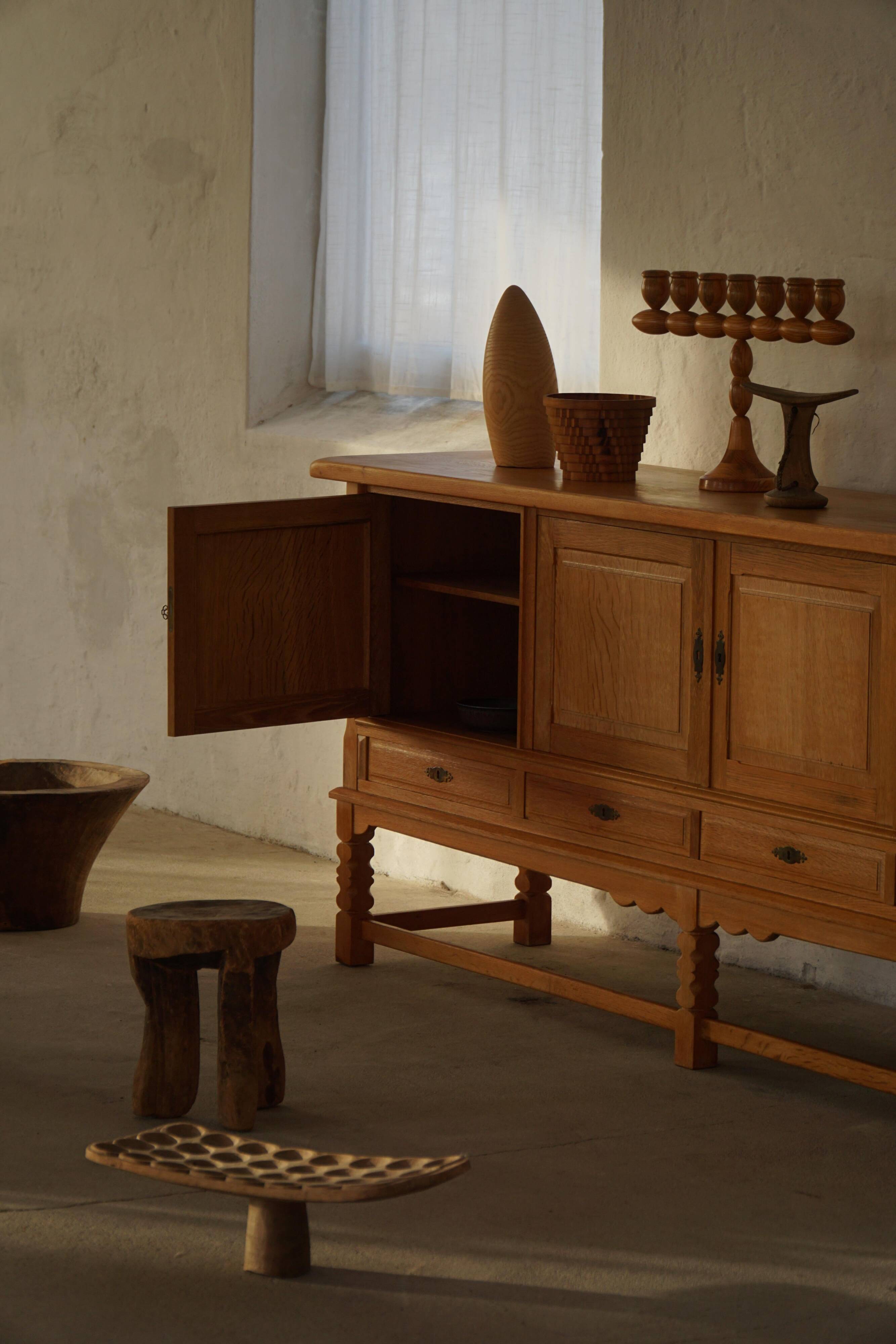 Brutalist Mid-Century Danish Buffet in Oak, Henning Kjærnulf, 1960s