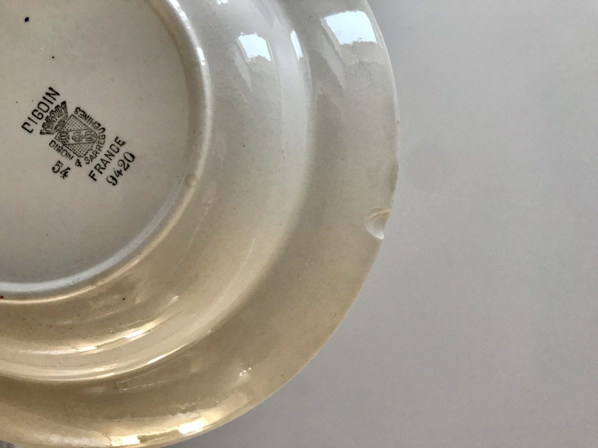 Set of 6 mismatched hollow plates Digoin Sarreguemines and Lunéville 40s