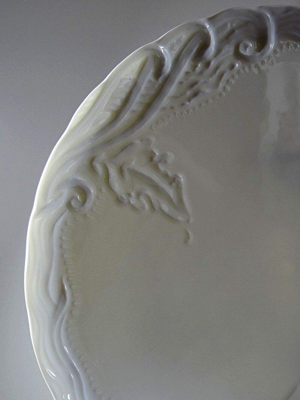 Plat à tarte vintage en porcelaine fine de Limoges blanche