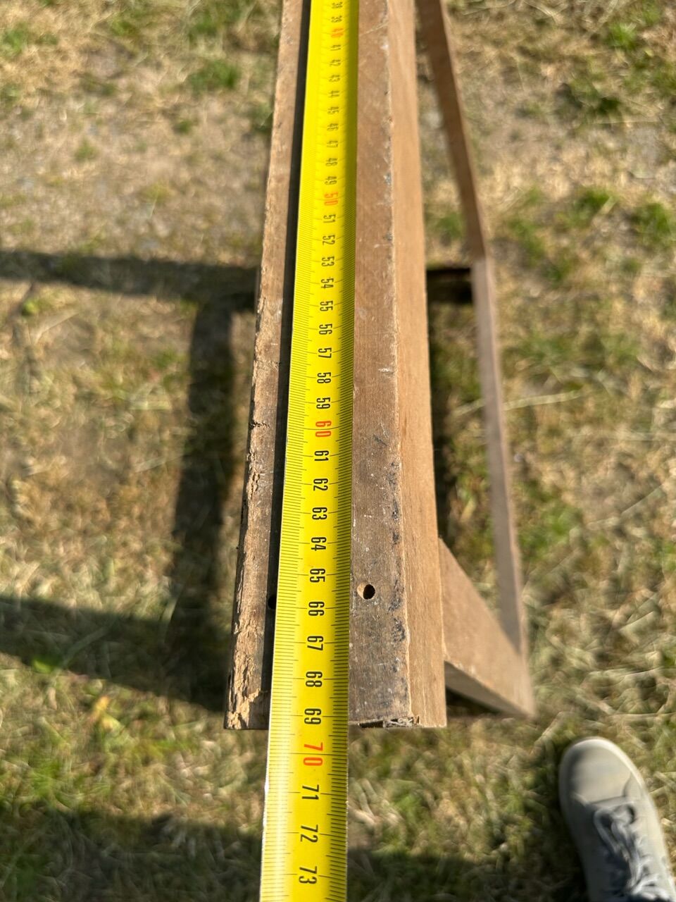 Table and trestles fir tray