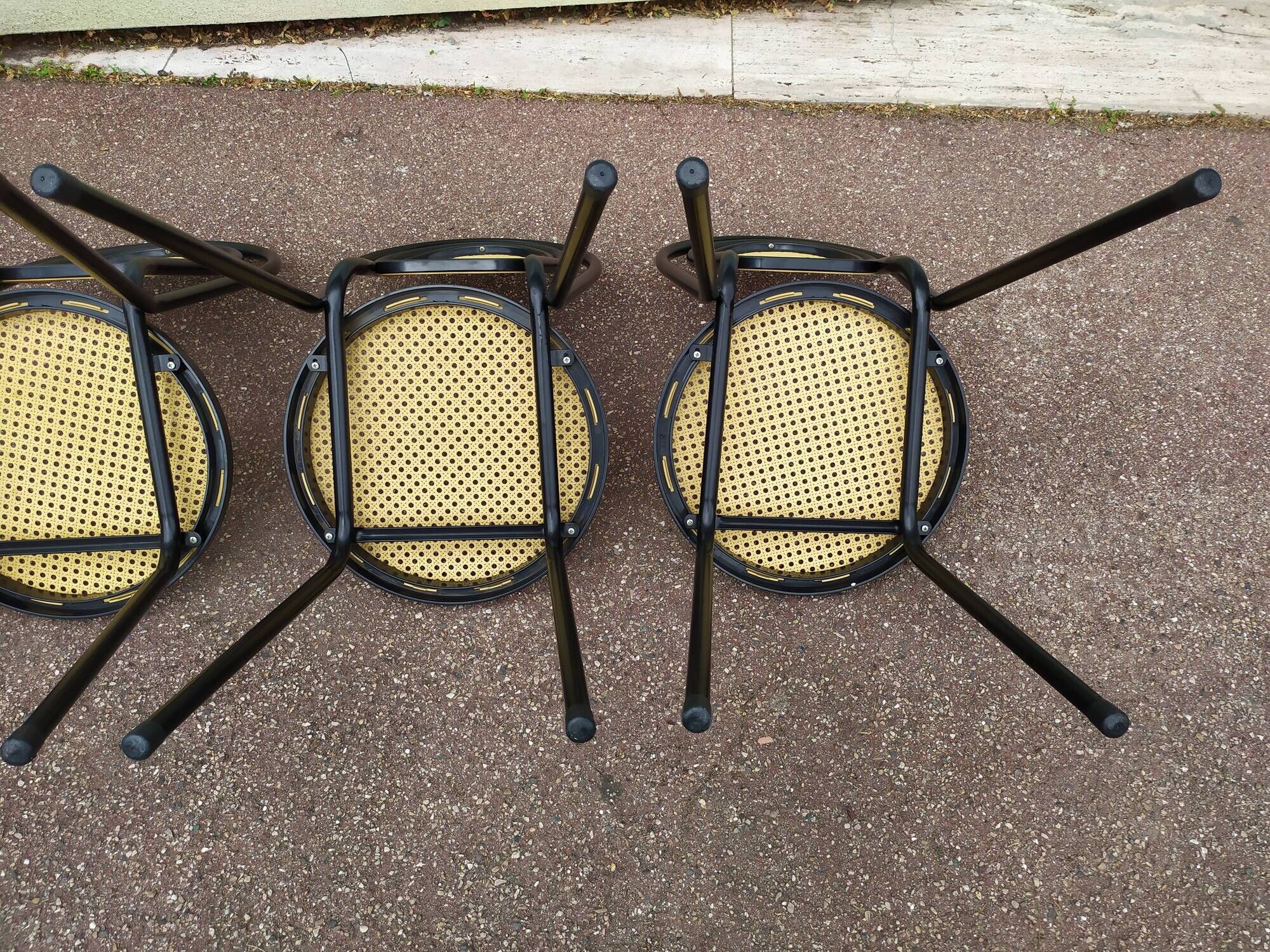 Lot of 4 black bistro chairs