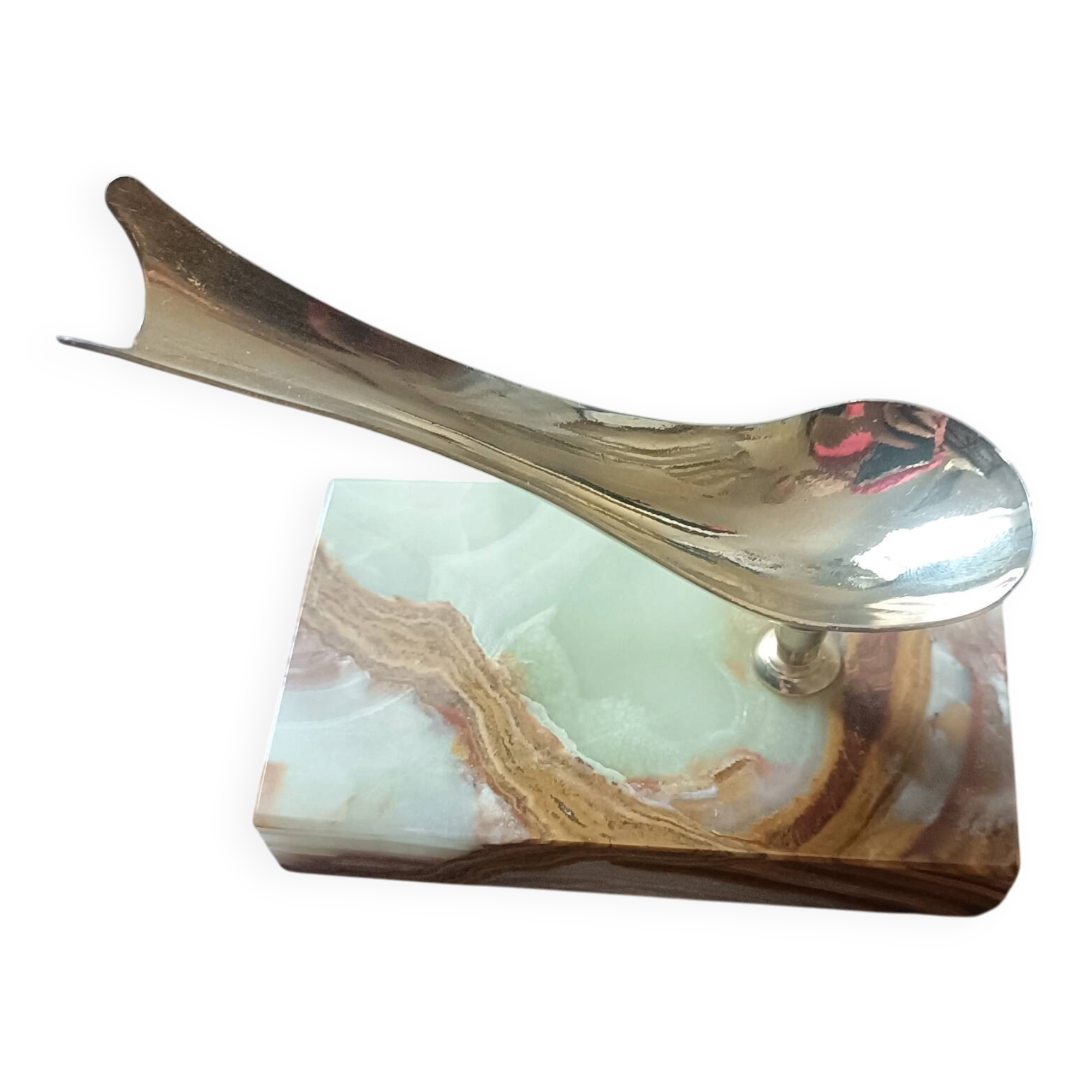 Porte-pipe en agate et laiton