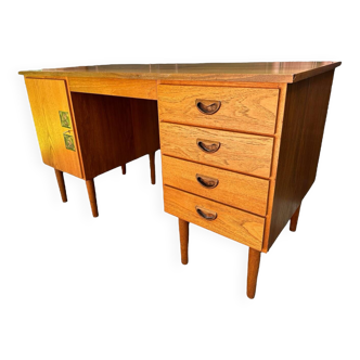 Bureau Louis van Teeffelen