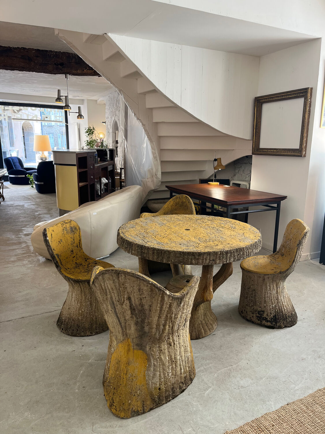 Garden furniture in concrete imitation faux wood
