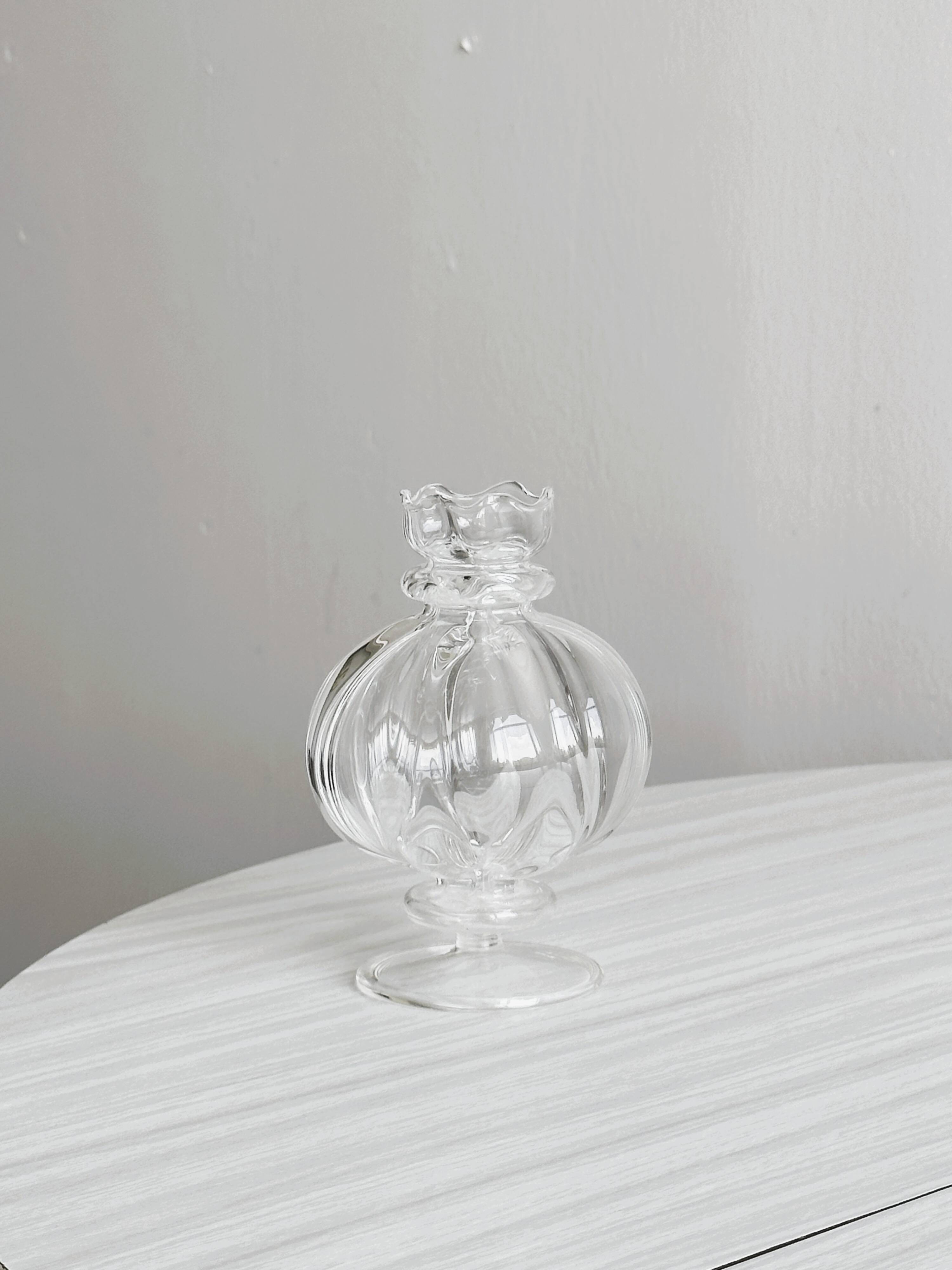 3 vases en verre épais et transparent