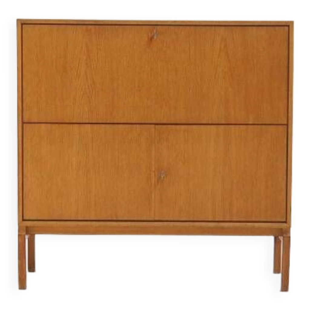 Armoire ikea 'mtp' en chêne naturel, conçue par marian grabinski en