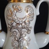 Lomonosov 29-piece porcelain coffee set, cast patterns enhanced with 24k gold