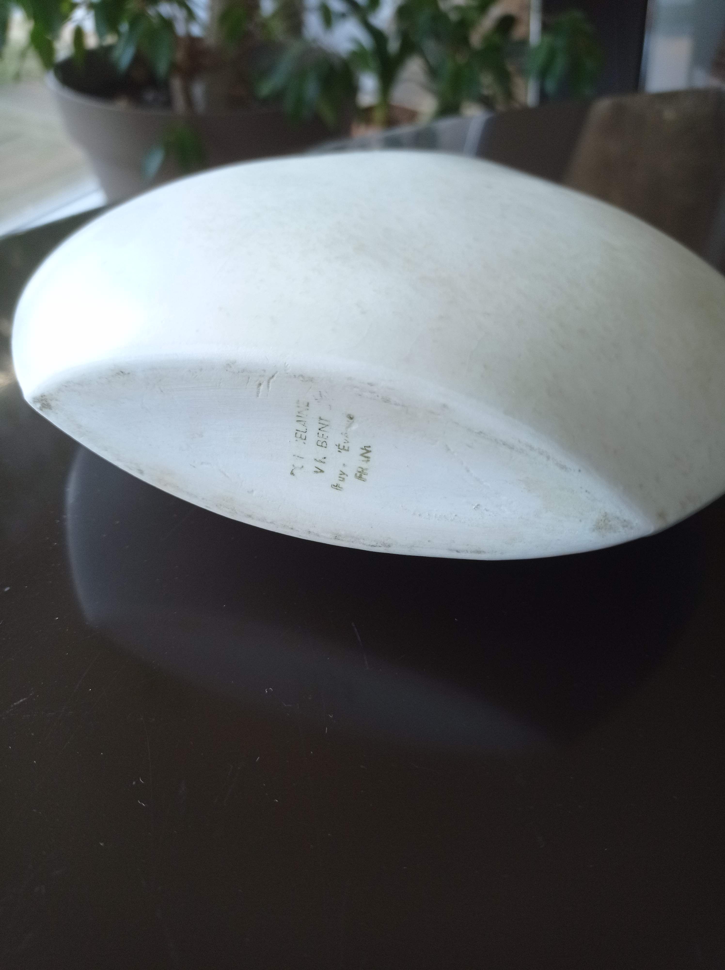 Porcelain vase of virebent