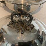 Bouillon couvert et deux petits plat en métal argenté XX siècle