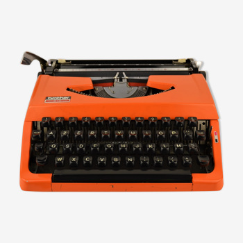 Machine à écrire Brother 210 orange 1975