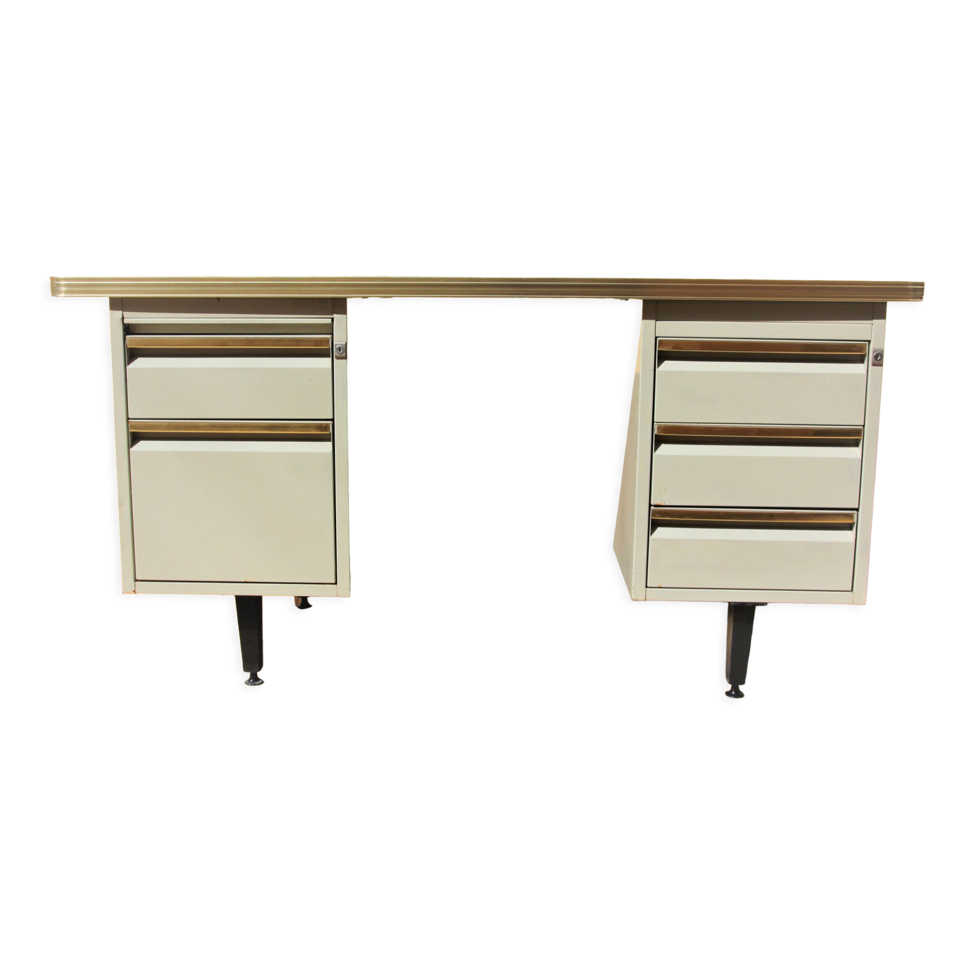 Metal desk