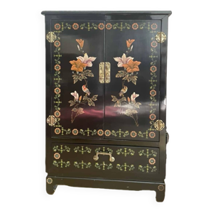 Armoire chinoise laquée