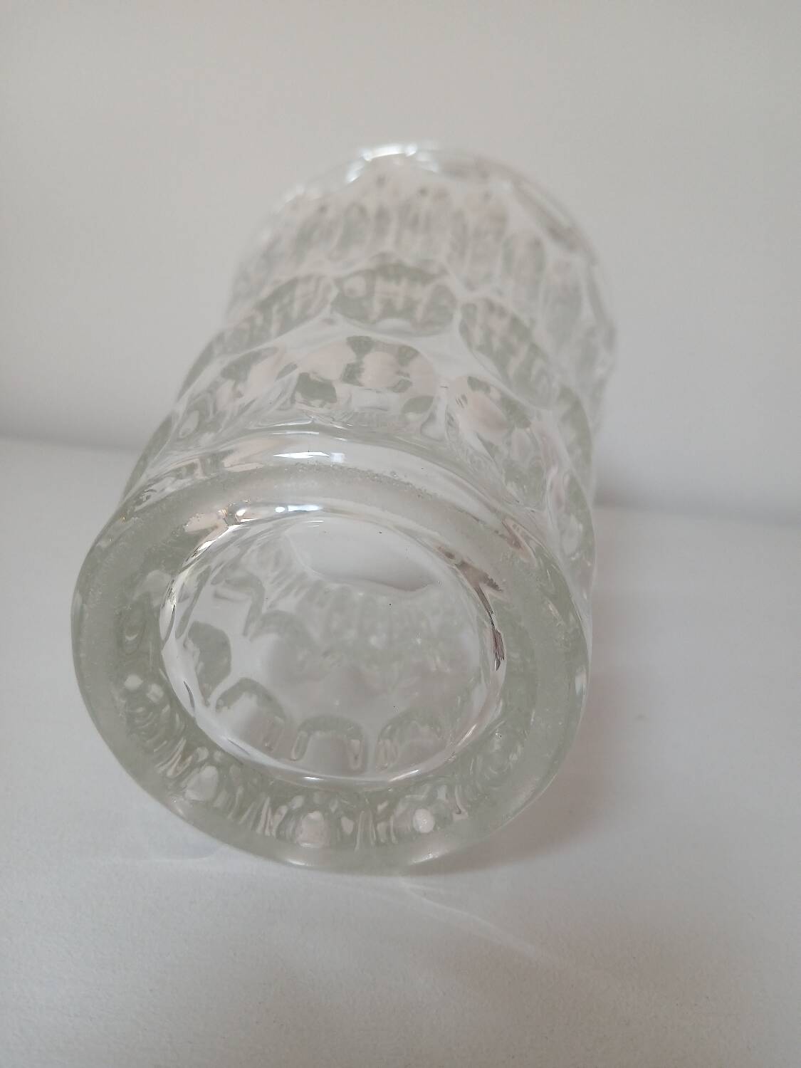 Chiseled glass vase