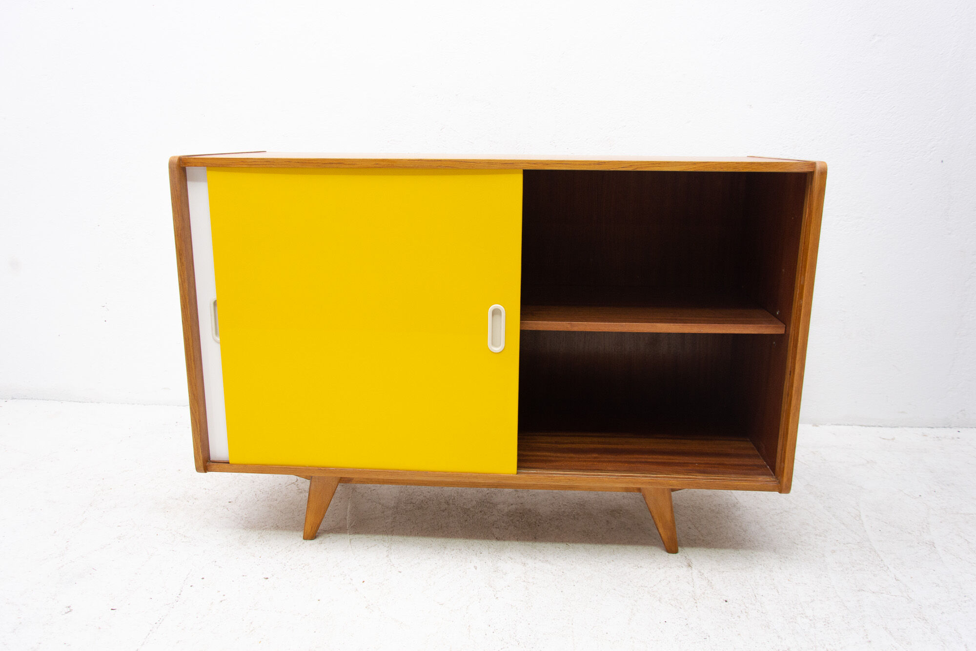 Fully restored mid century sideboard U-452 by Jiří Jiroutek, 1960´s, Czechoslovakia