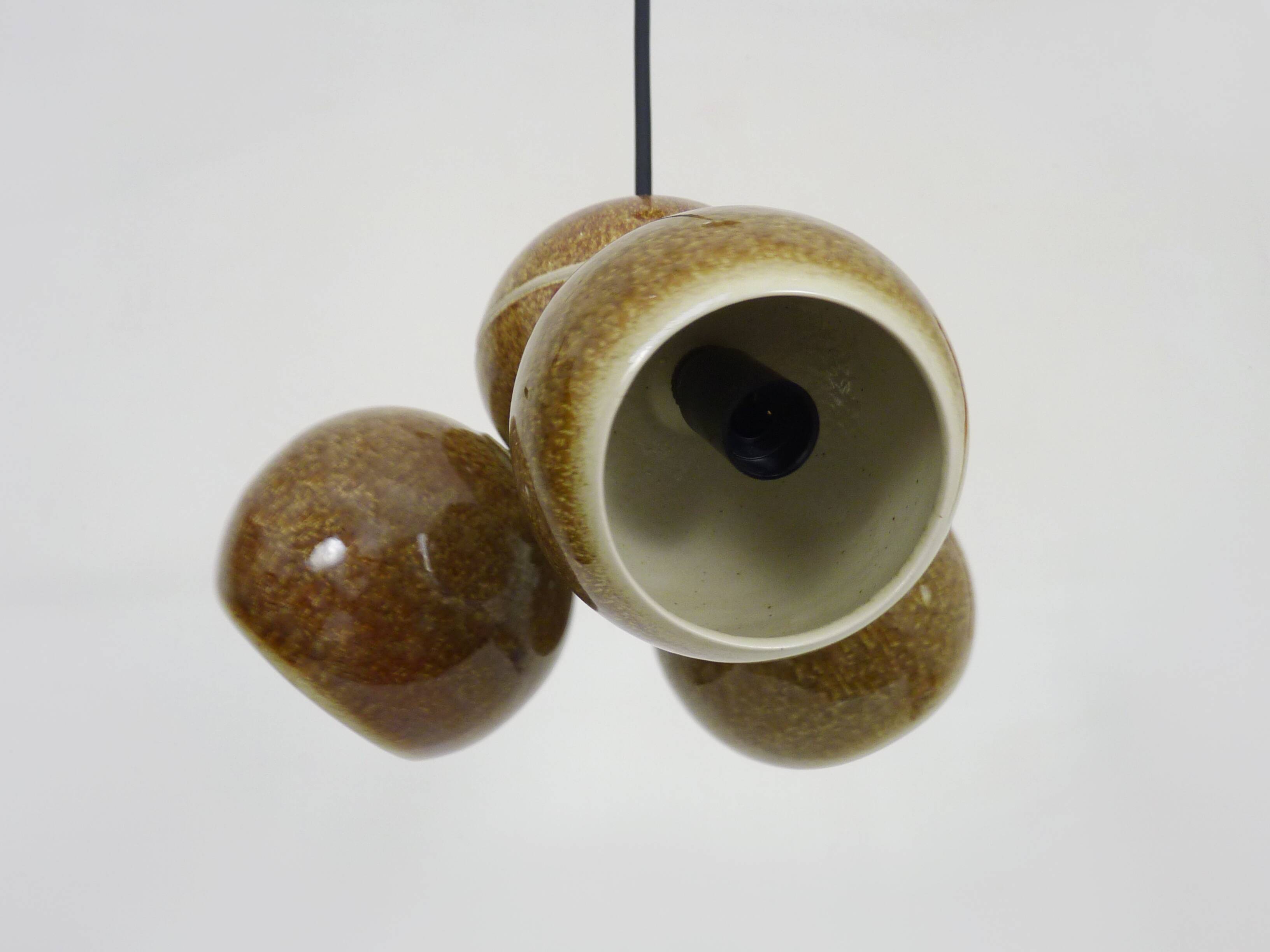 3-light chandelier with glazed sandstone balls. 50s-60s Italy