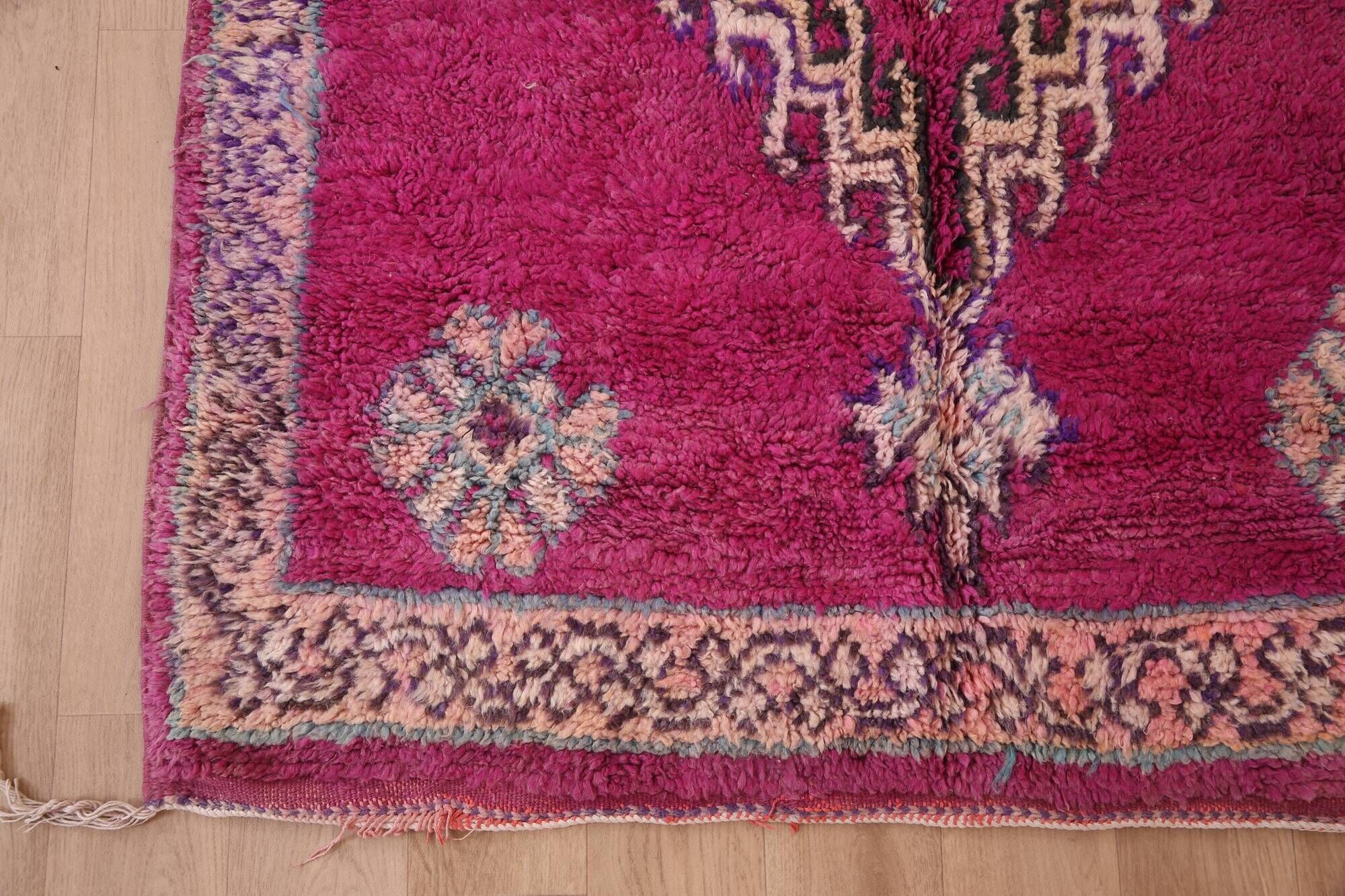 Purple vintage Moroccan Rug 116 x 234 cm, Berber Wool Rug Handmade, Old Rug