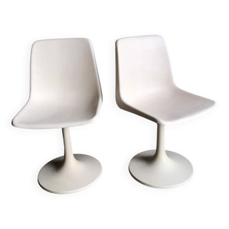 Pair of white tulip foot chairs, 1960/1970