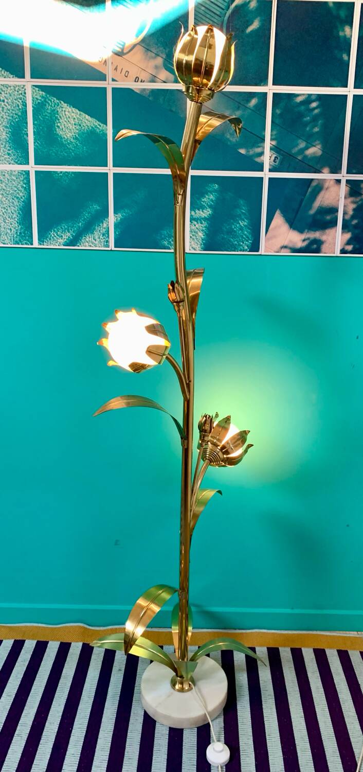 Vintage flower floor lamp