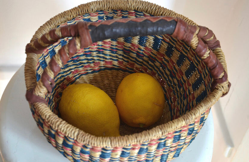 Vintage basket with leather handle