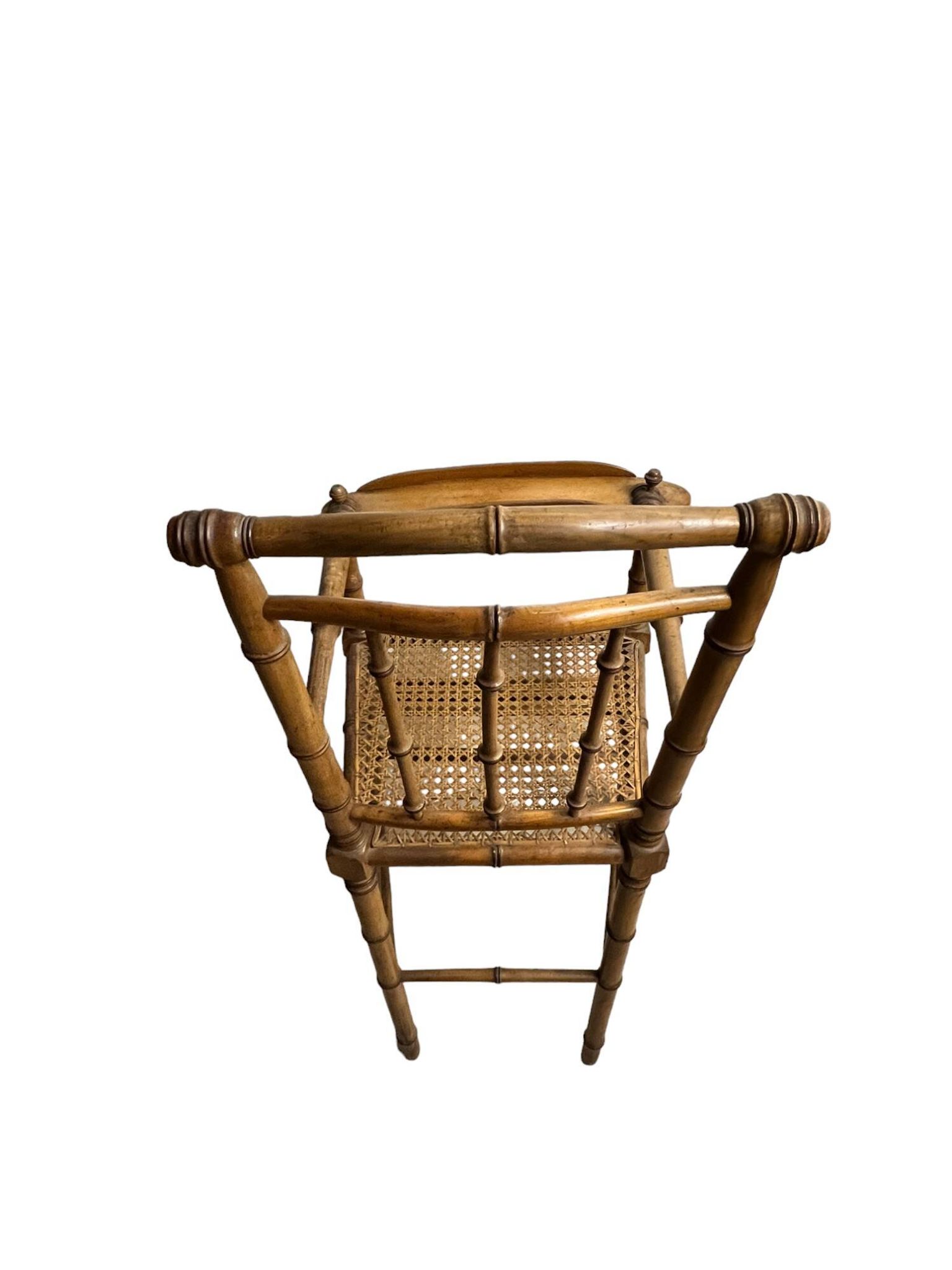 Ancienne chaise haute bébé ou poupée bambou début XXème