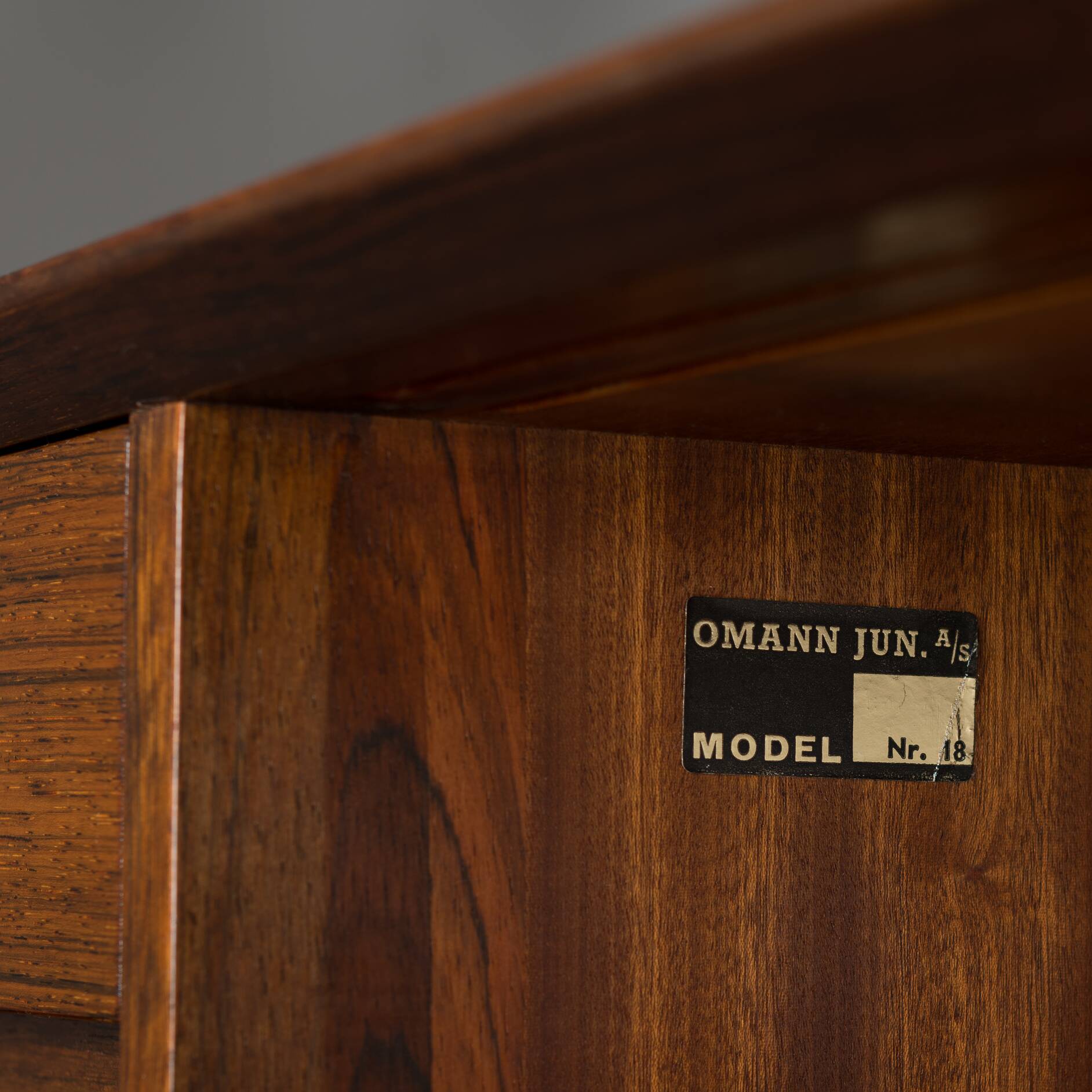 Danish buffet in rosewood, model no. 18, made in Oman by Jun Mobelfabrik, 1960s.