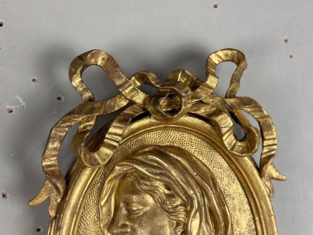 Pair of carved wooden medallions Louis XVI, 18th century