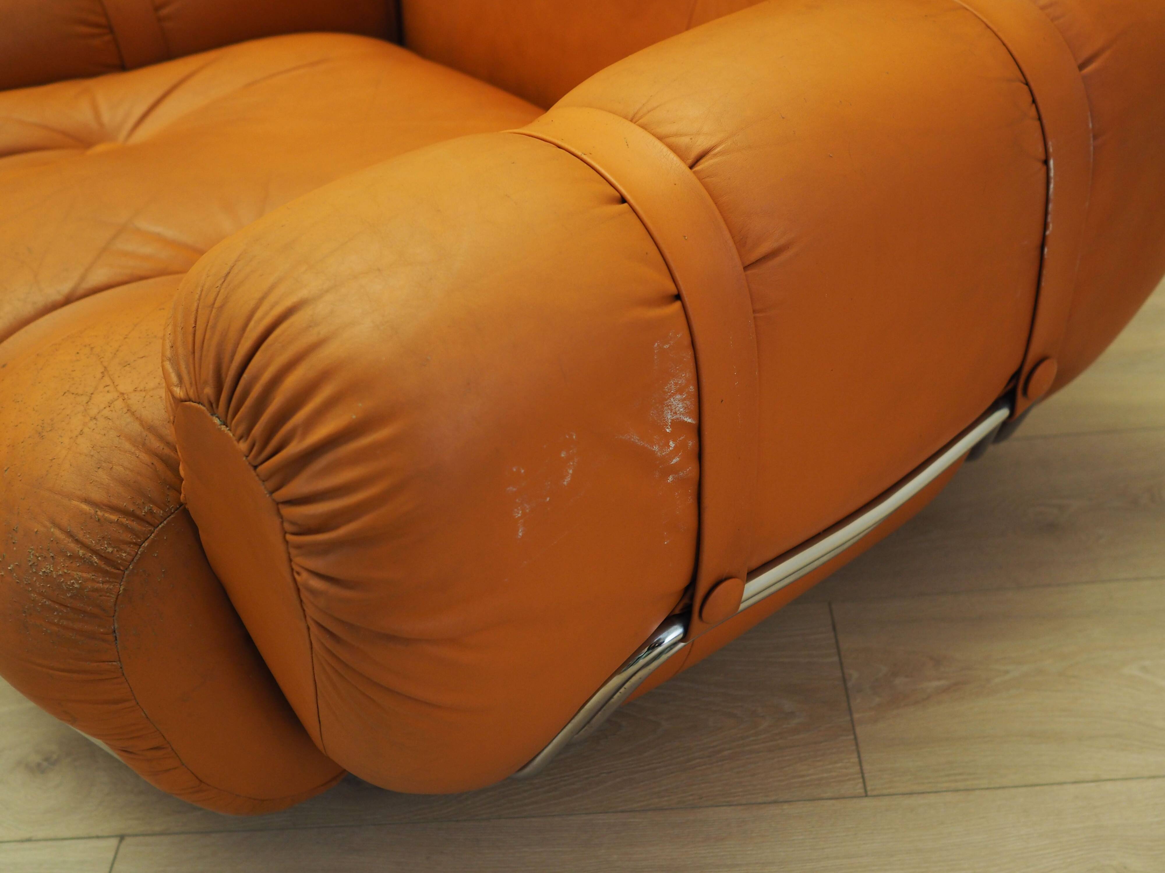 Ensemble de fauteuils orange, design Space Age, années 1960, production : Italie