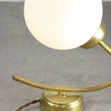 Applique murale italienne vintage en laiton et opaline