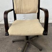 Chaise de bureau pivotante par Trio Raita