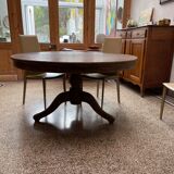 Round table solid oak