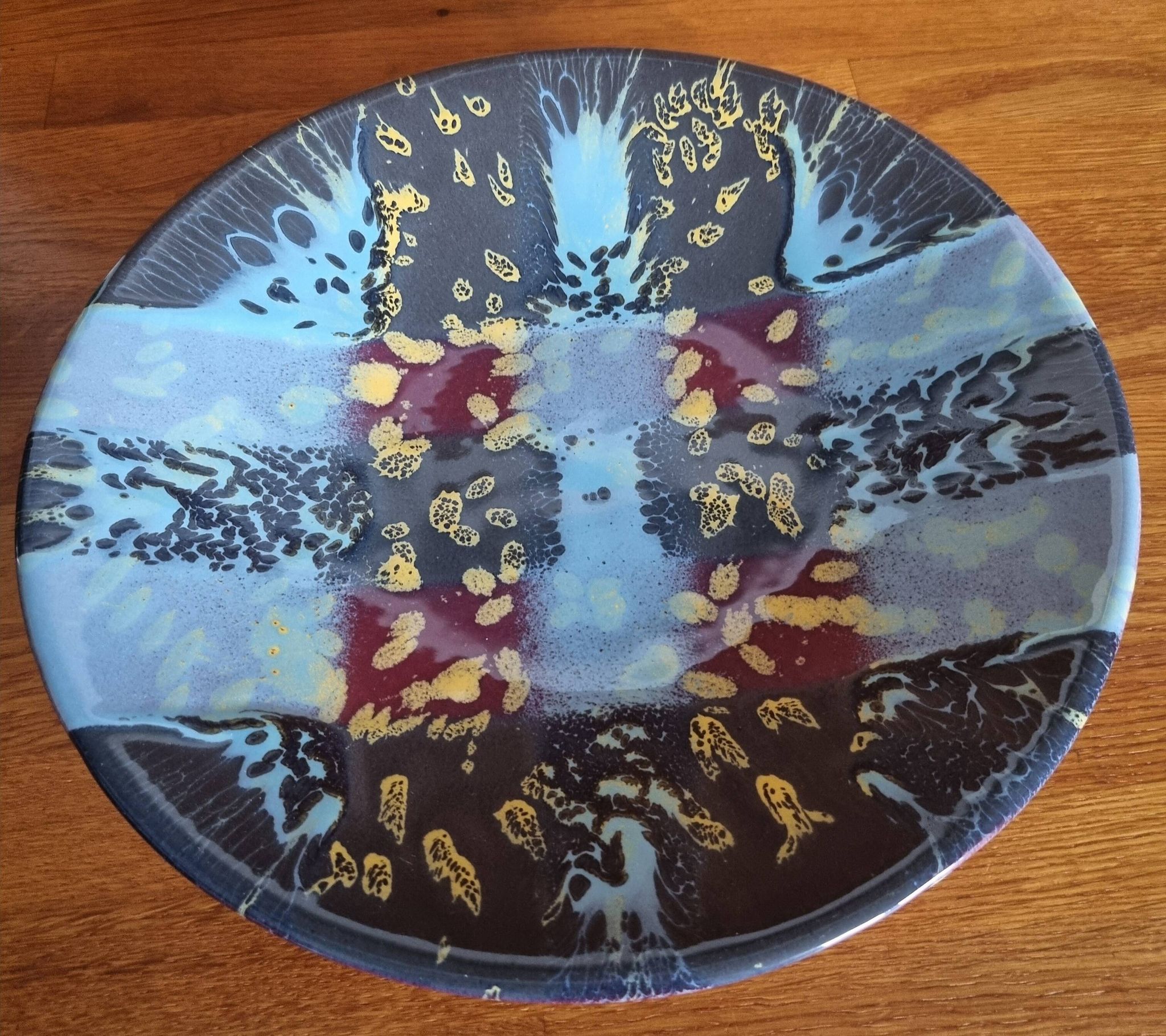 Large ceramic fruit bowl from Notre-Dame du Bec Abbey