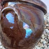 Glazed earthenware pot