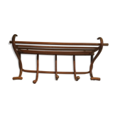Curved wooden caotrack