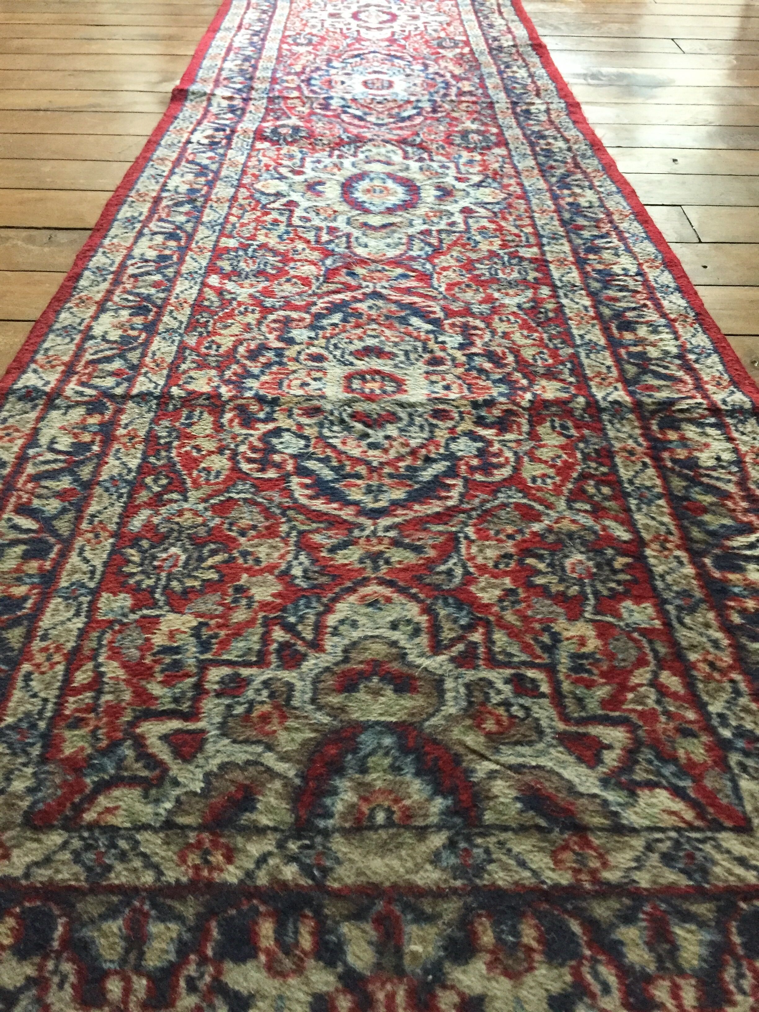 Long tapis vintage  247x60
