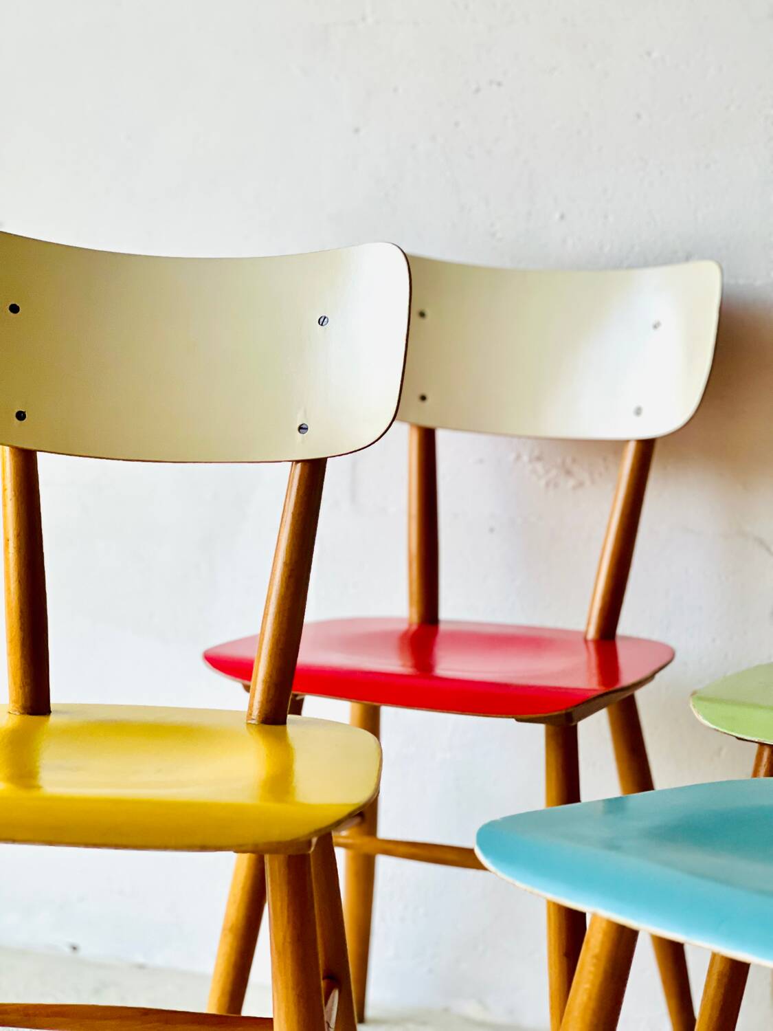 Chaises de salle à manger de Ton, années 1950.