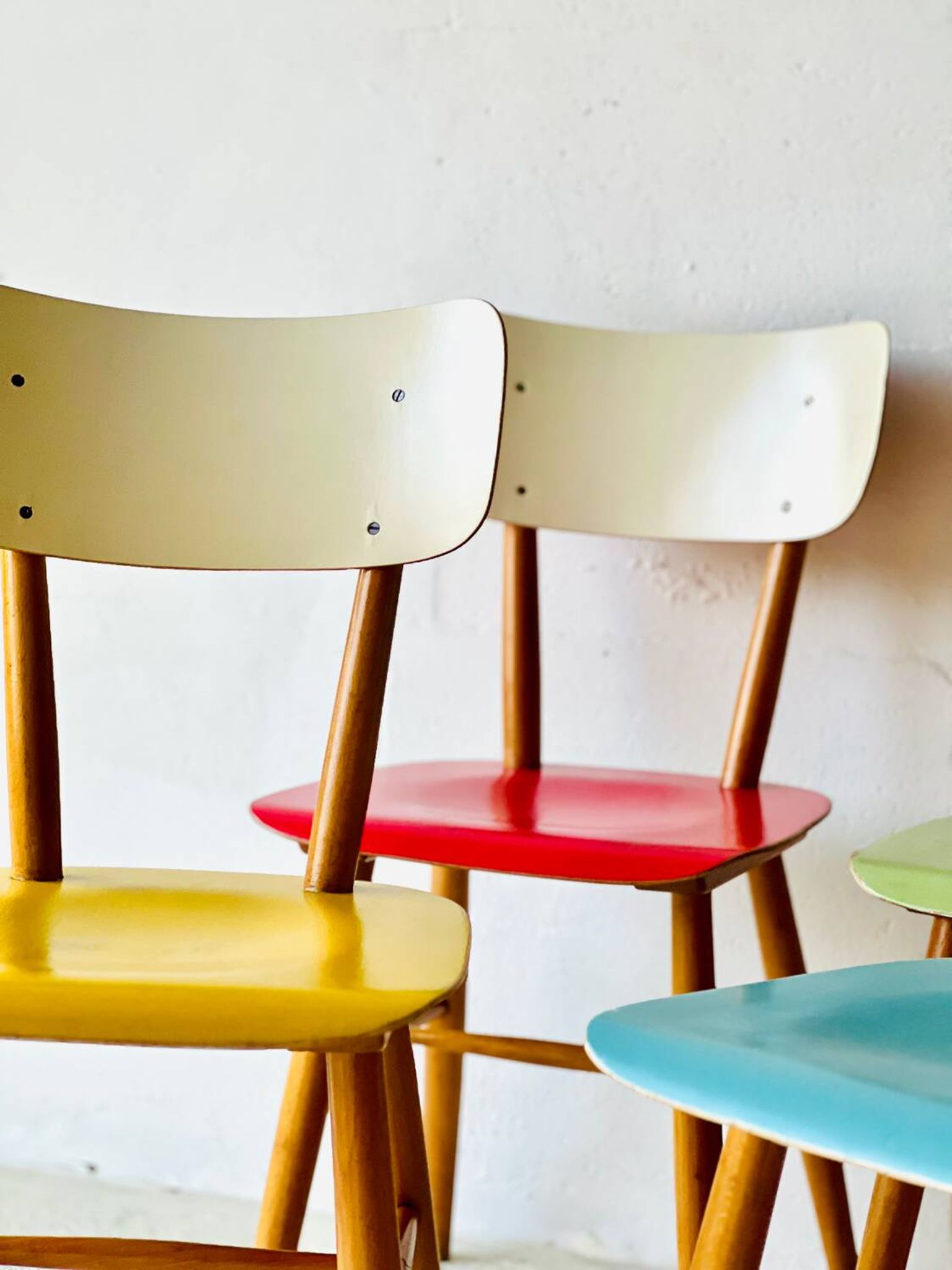 Chaises de salle à manger de Ton, années 1950.